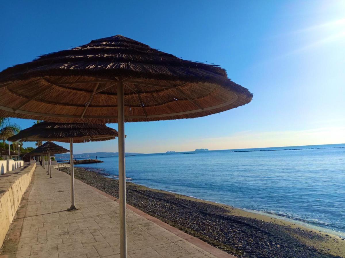 Sanders Ermitage On The Beach - Delightful 1-Bedroom Apartment With Sea View Lemesos Exteriér fotografie